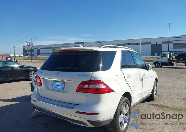 4JGDA5HB2CA009973: 44488724