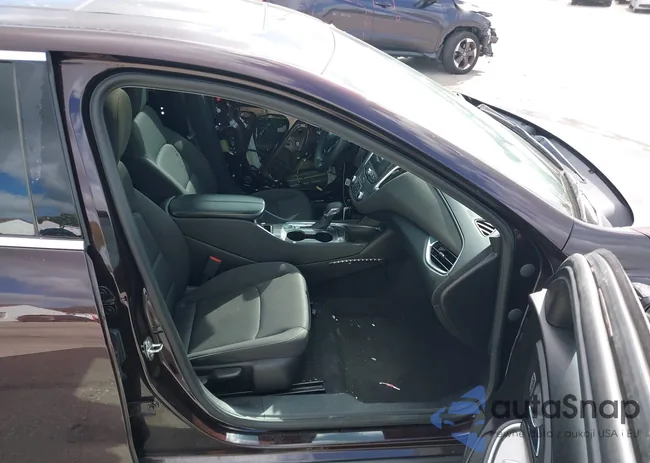 1G1ZD5ST7MF028230: 44489022