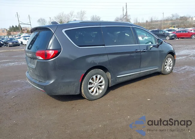 2C4RC1BG3KR675669: 44489104