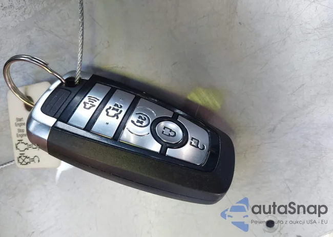 3FA6P0HD7HR305204: 44489178