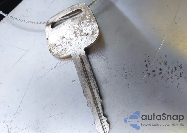 2T1BURHE5EC128037: 44488377