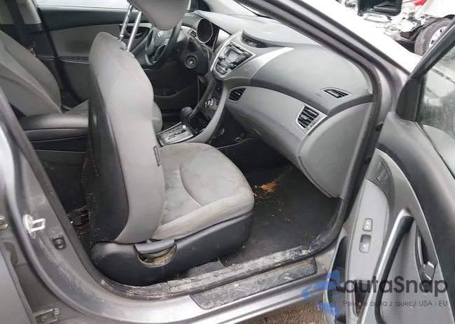 KMHDH4AE5DU932703: 44488390