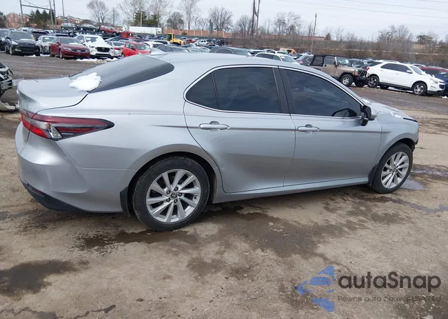 4T1C11AK6NU657025: 44488394