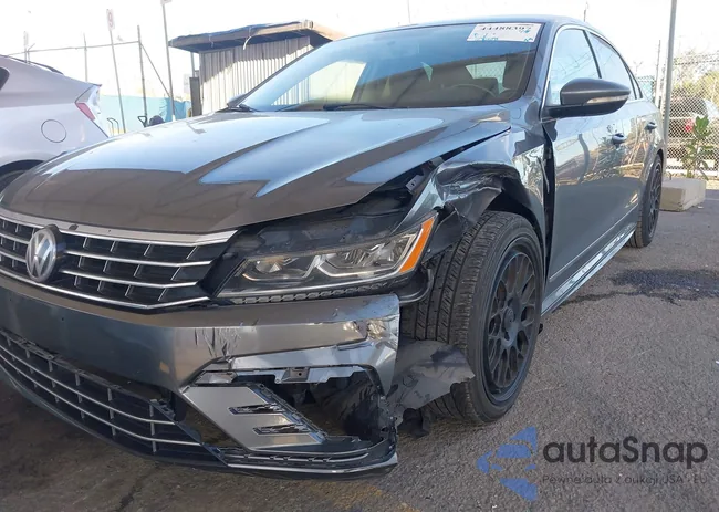 1VWDT7A35HC049986: 44488397