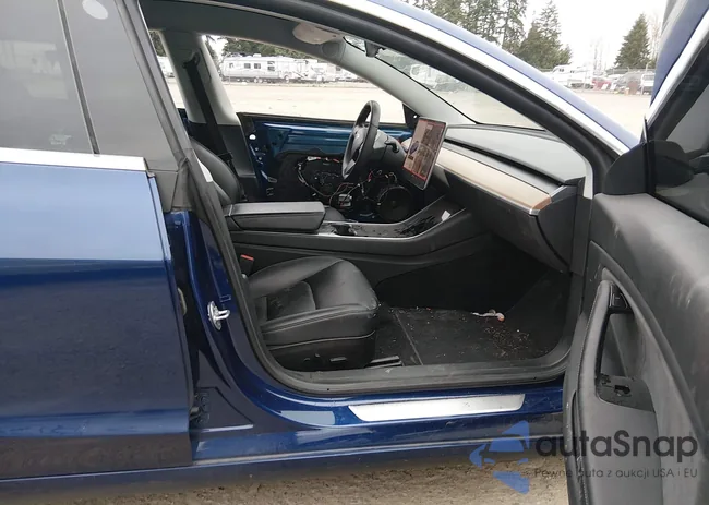 5YJ3E1EB3KF497564: 44488464