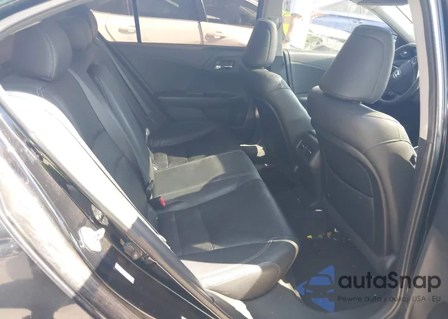 1HGCR3F86DA003651: 44488519