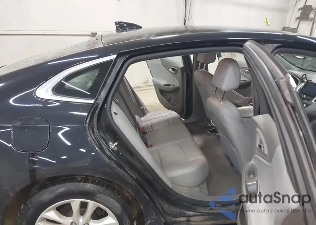 1G1ZE5ST6GF331890: 44488537