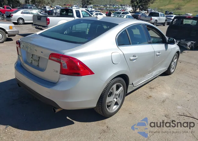 YV1612FS9D1231260: 44489910