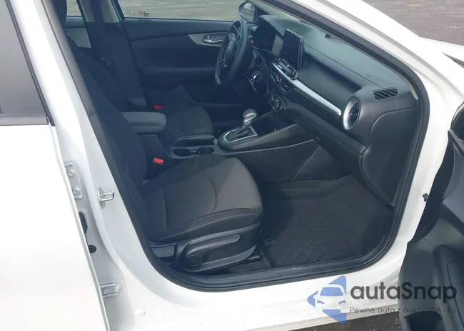 3KPF24AD4RE734755: 44489929