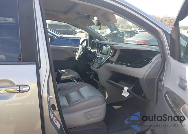 5TDDZ3DC9JS205327: 44489947