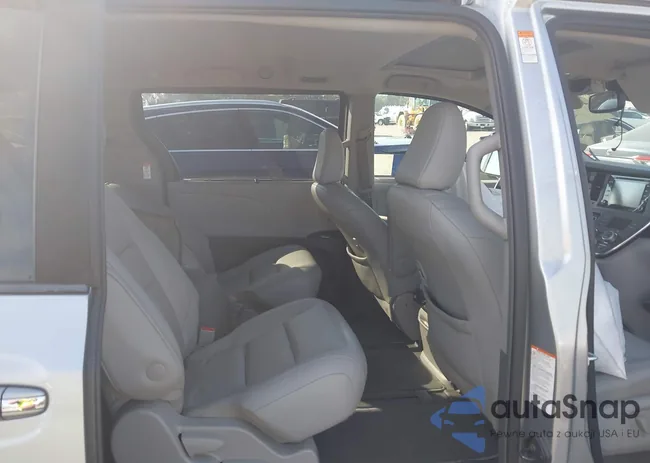 5TDDZ3DC9JS205327: 44489947