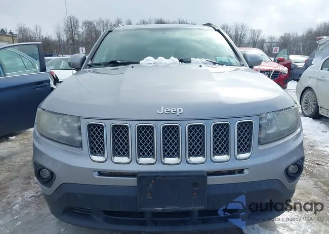 1C4NJDEB2ED792558: 44489965