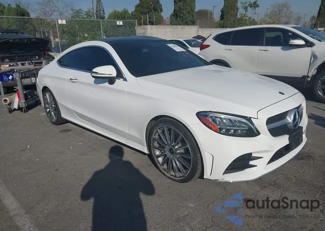 WDDWJ8DB4KF843805: 44489984