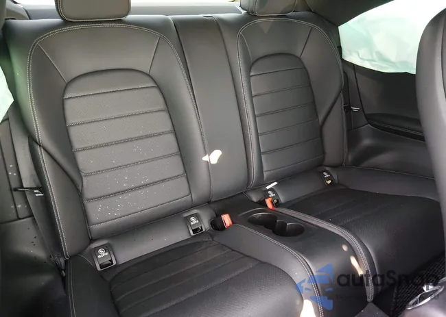 WDDWJ8DB4KF843805: 44489984