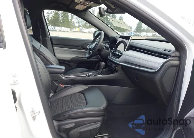 3C4NJDBN6RT138693: 44490128