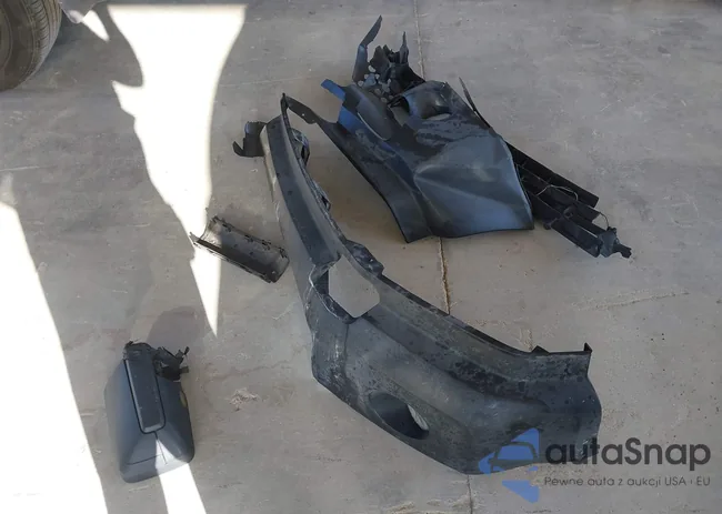 1FMFU15567LA68817: 44490227