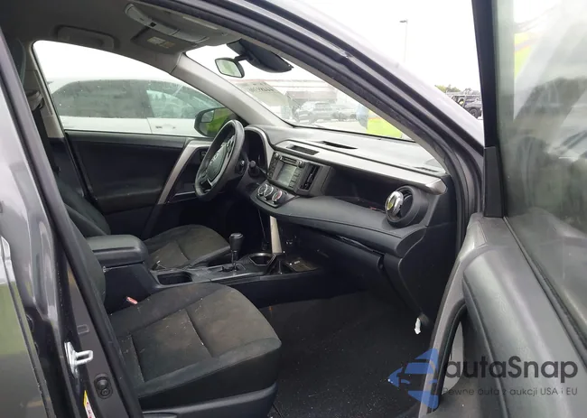 JTMZFREV8HJ700529: 44489396