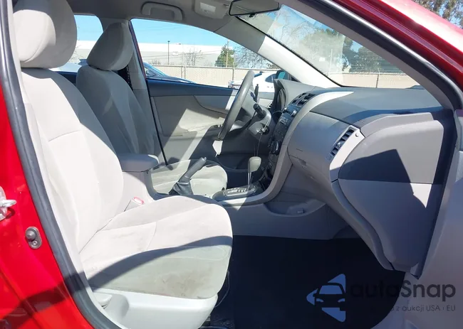 2T1BU4EE2AC309761: 44489608