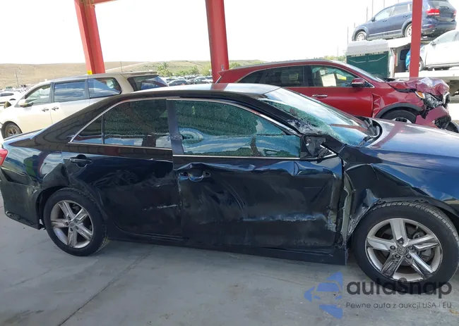 4T1BF1FK2CU160329: 44490811