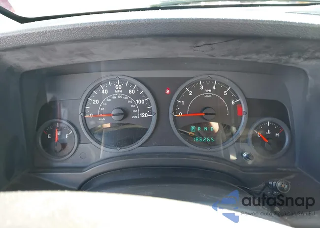 1J8FT28W18D707952: 44490829