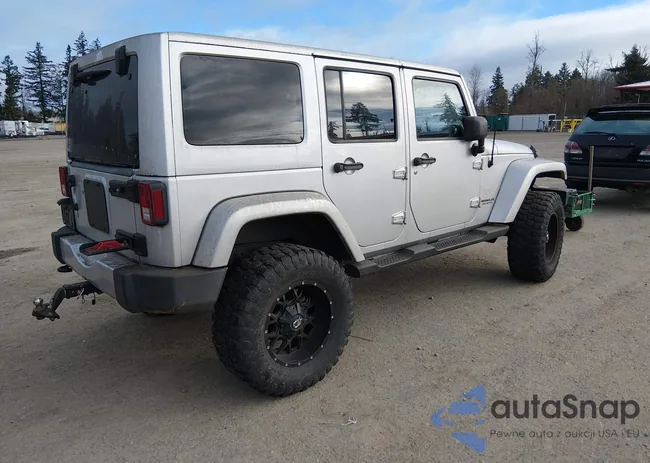 1C4BJWEG9CL279286: 44490875