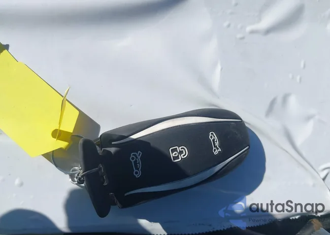 5YJSA1E23GF136933: 44490963