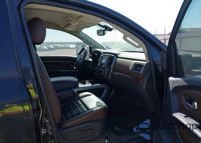 1N6BA1F41GN513872: 44491019