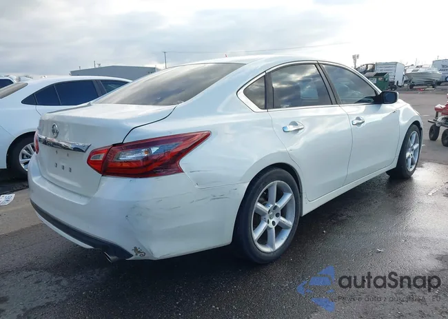 1N4AL3APXGN349016: 44491035