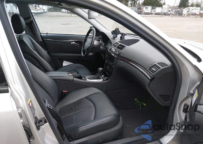 WDBUF70JX3A151054: 44491097