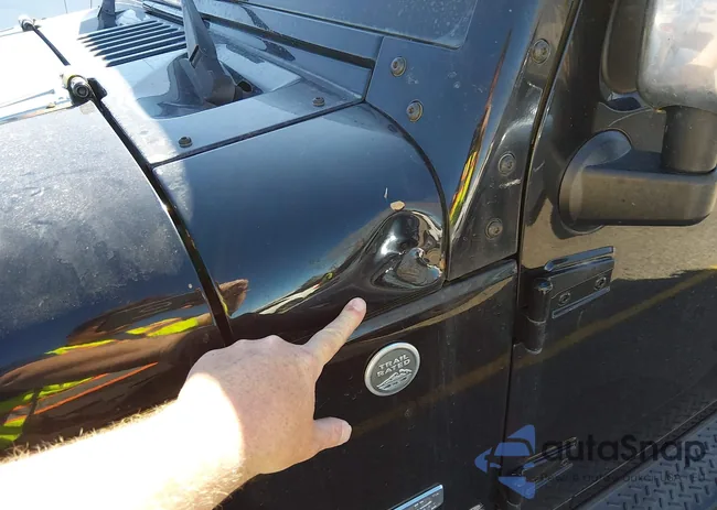 1J4BA7H17BL611991: 44491228