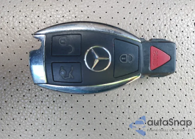 WDBUF56X58B198428: 44490331