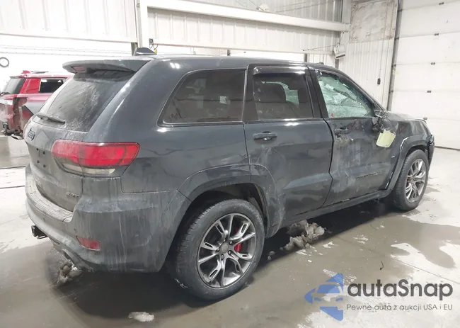 1C4RJFDJ9JC195882: 44490409