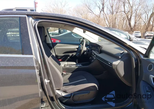 KMHL64JA9SA464116: 44490454