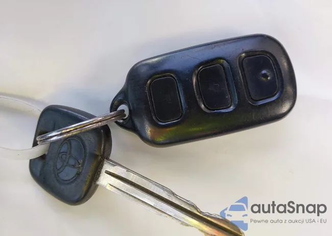 4T1BE32K03U202761: 44490603