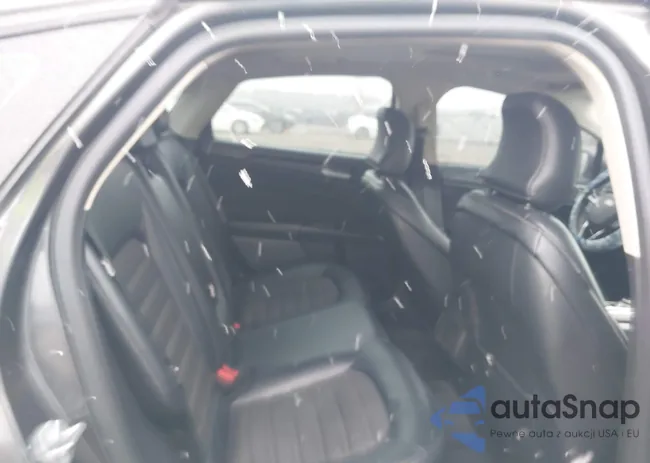 3FA6P0LU4JR206546: 44490614