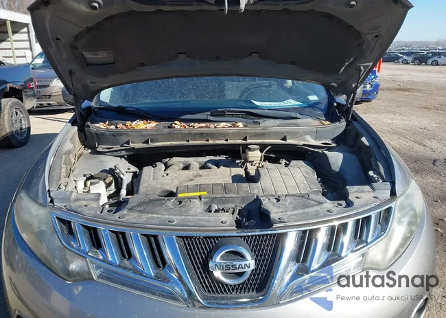 JN8AZ18U59W015762: 44490667