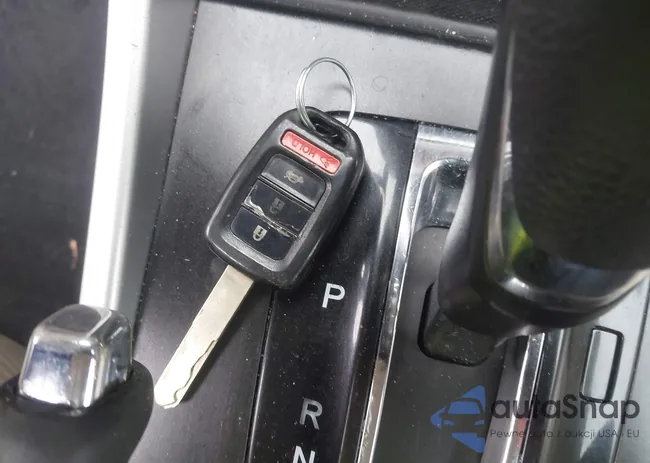 1HGCR2F32FA231373: 44491721