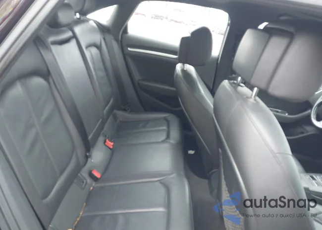 WAUBFGFF5F1046015: 44491866