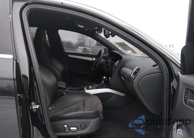 WAUBGAFL0EA140978: 44491896