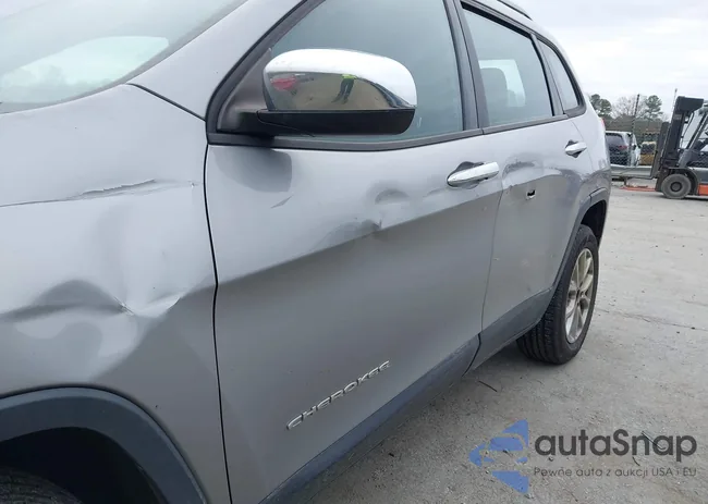 1C4PJLAB6FW584763: 44492056