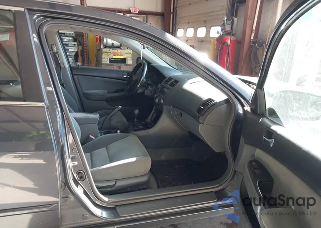 1HGCM55397A118250: 44492058