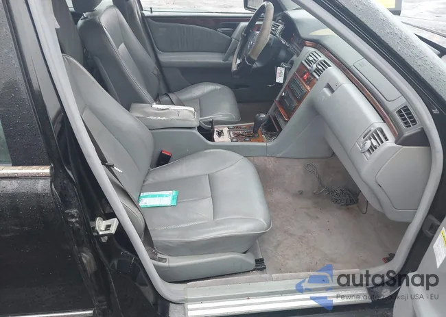 WDBJF70H0XA722962: 44492138