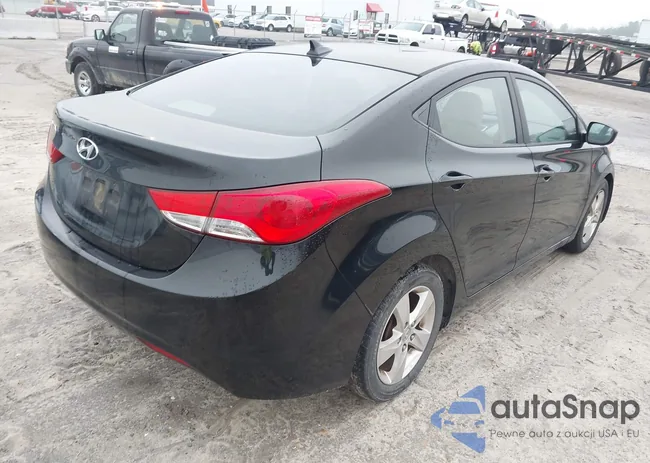 KMHDH4AEXCU305400: 44492211