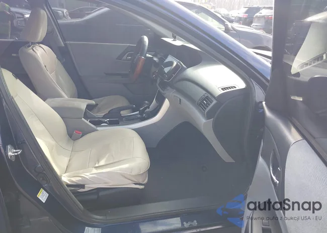 1HGCR2F36DA109810: 44492226