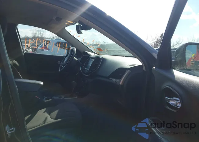 1C4PJMCB8GW322361: 44492241