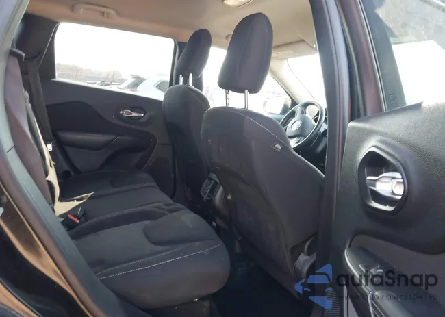 1C4PJMCB8GW322361: 44492241