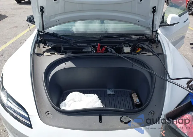 5YJ3E1EAXRF732186: 44491399