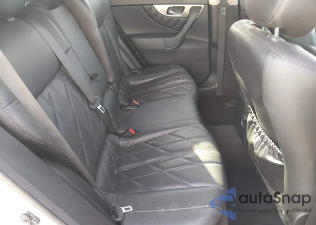 JN8AS1MW6AM853178: 44491451