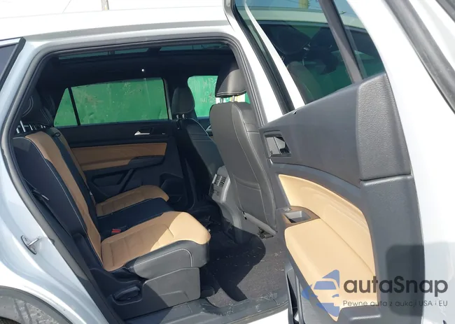 1V2FE2CA2PC223823: 44491594