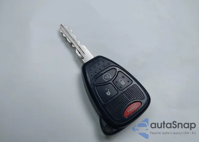 1C4NJCEA7GD806748: 44492758